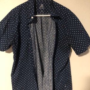 Short sleeve button up